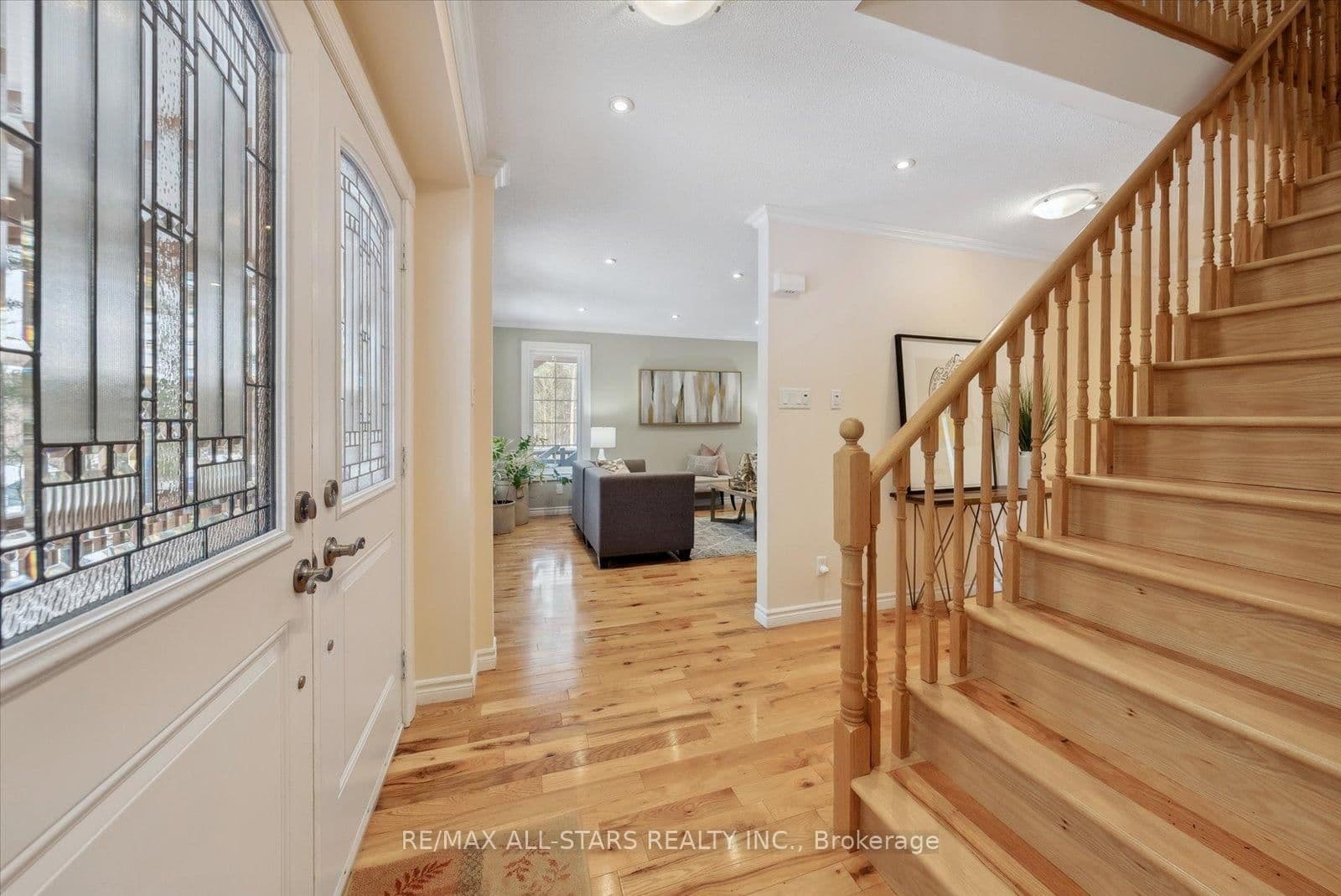 29 Robert Boulevard - Image 5