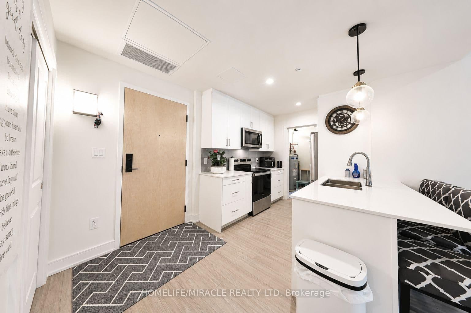 121 Mary Street, Unit 322 - Image 4