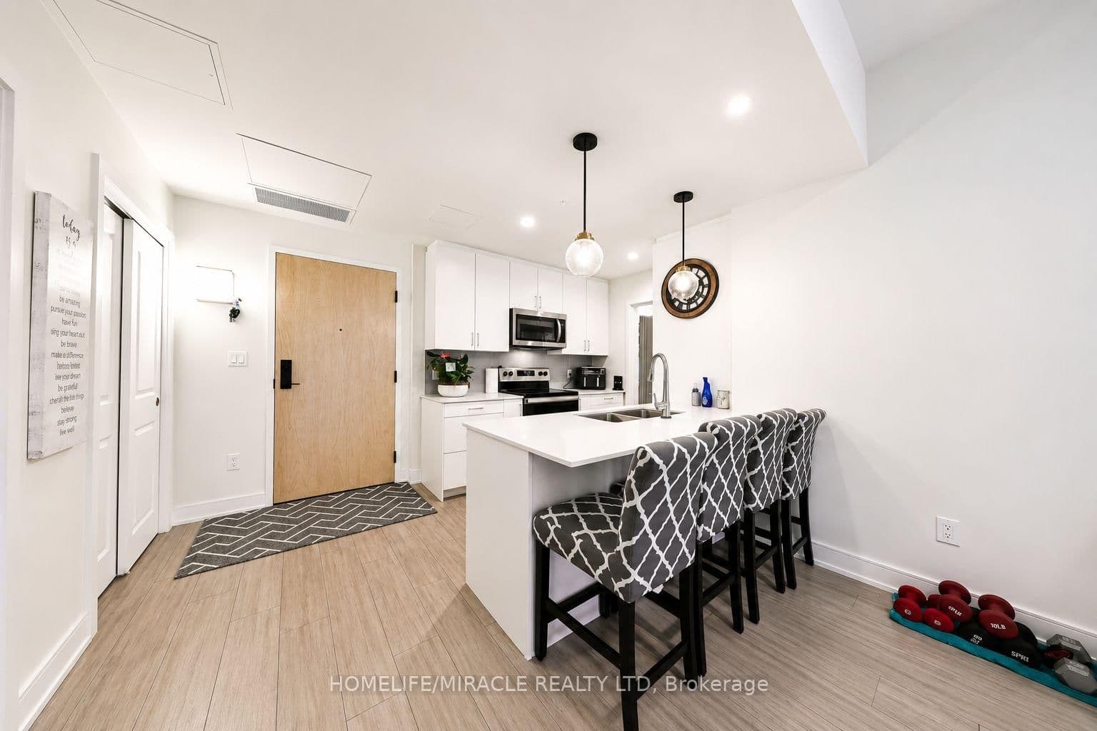 121 Mary Street, Unit 322 - Image 5