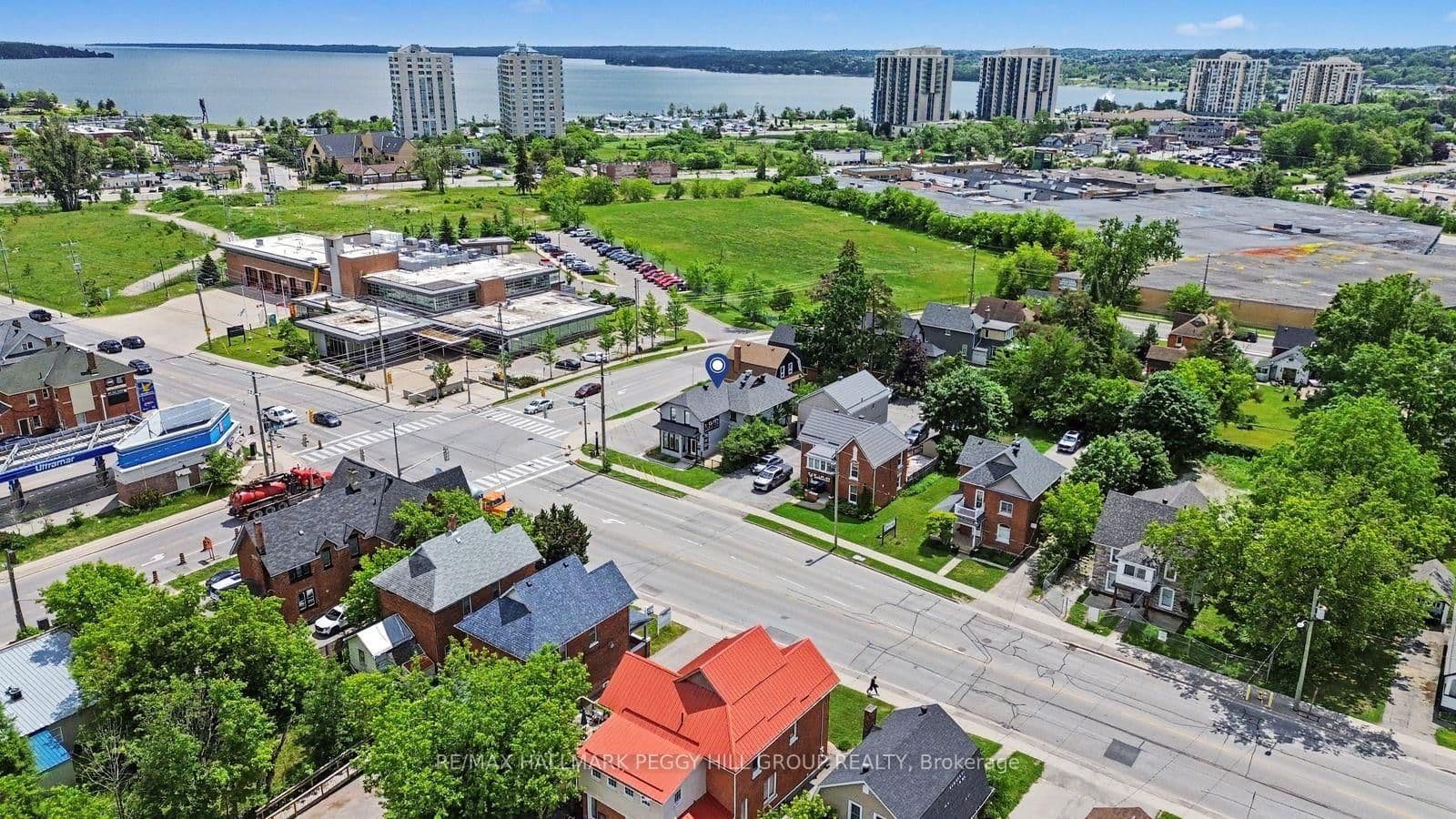 173 Dunlop Street W - Image 2