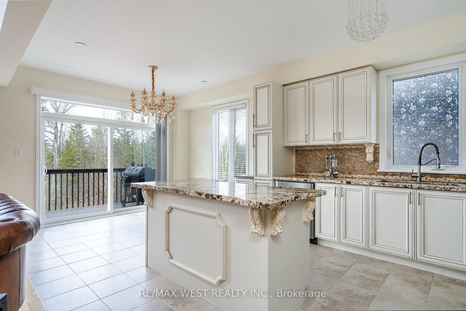 121 Allegra Drive - Image 4