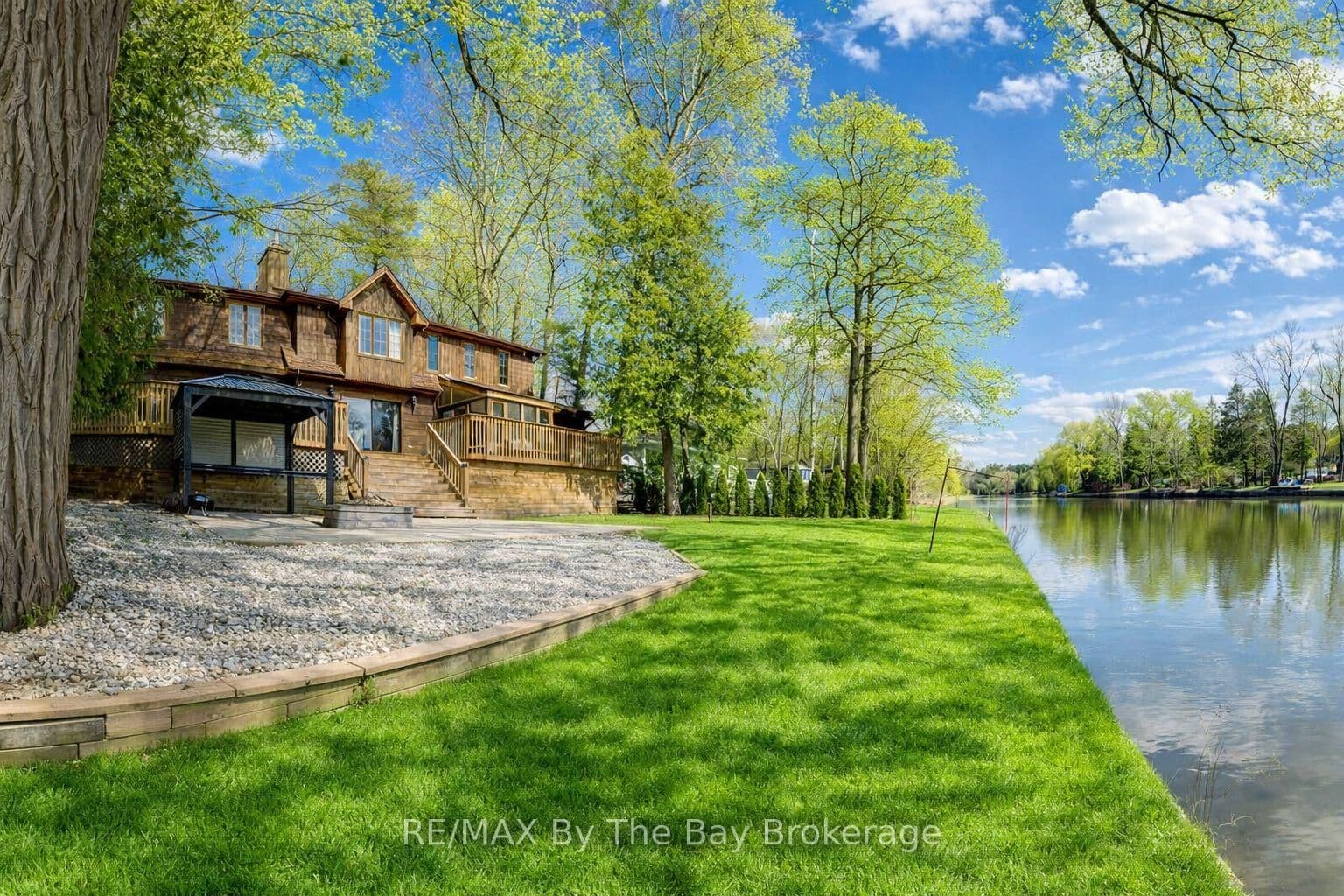 646 Oxbow Park Drive - Image 2