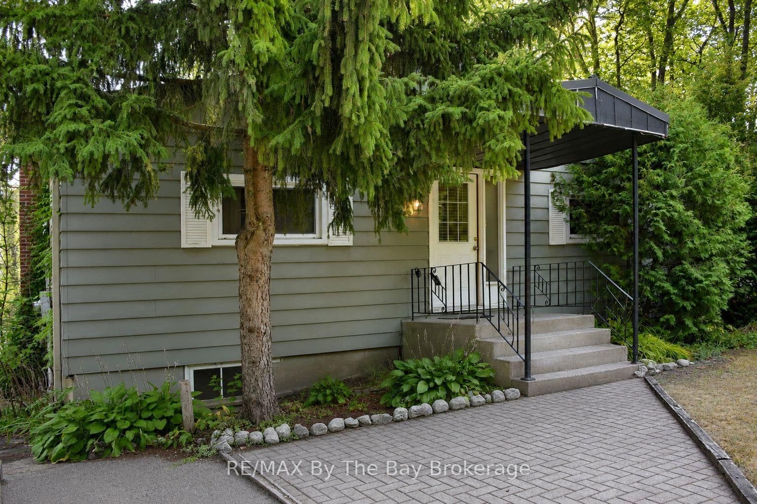 103 Sunnidale Road S - Image 4