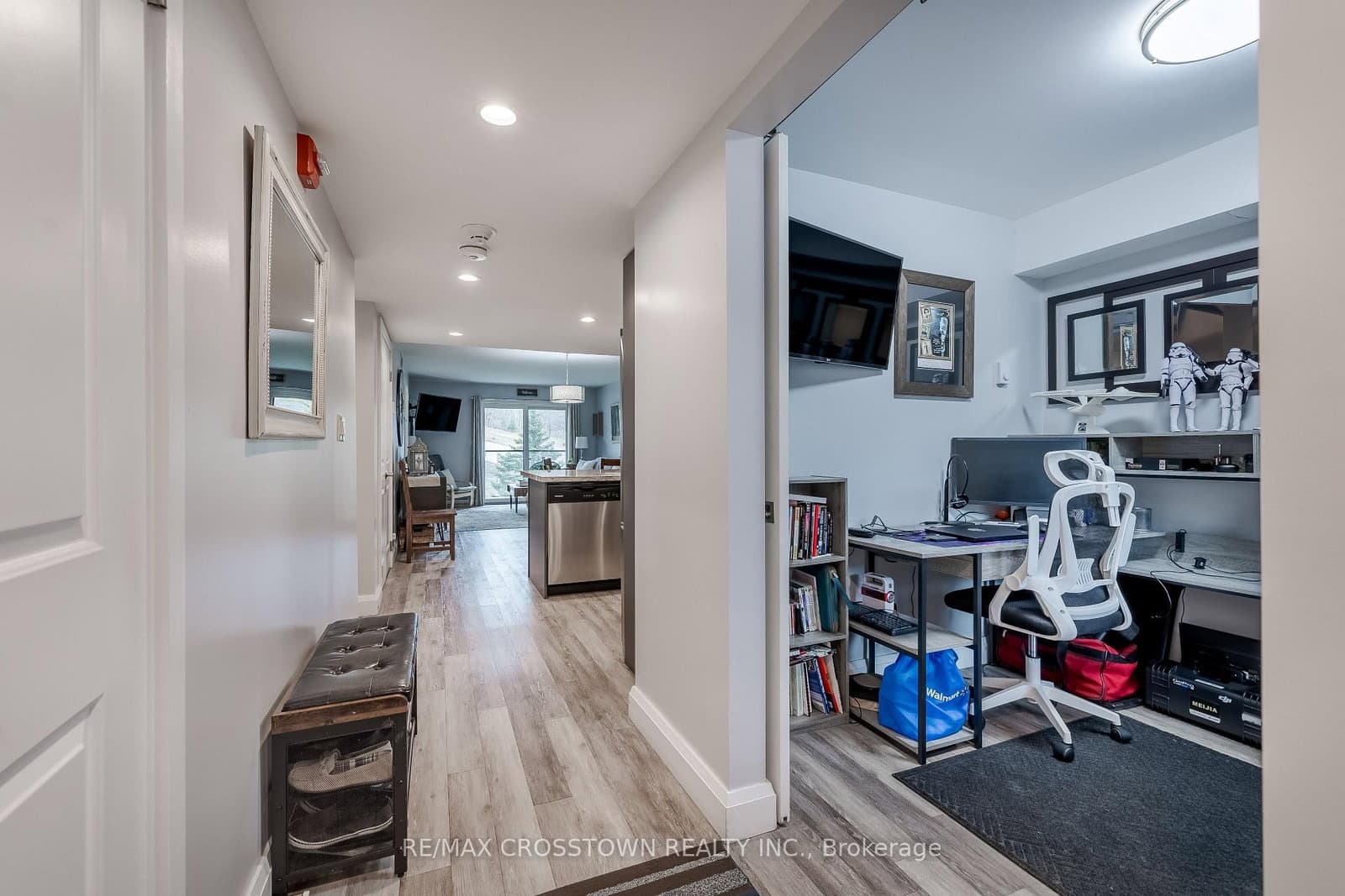 80 HORSESHOE Boulevard, Unit 302 - Image 5