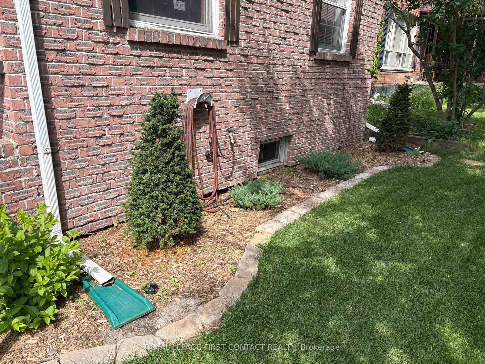 104 Eccles Street N - Image 5