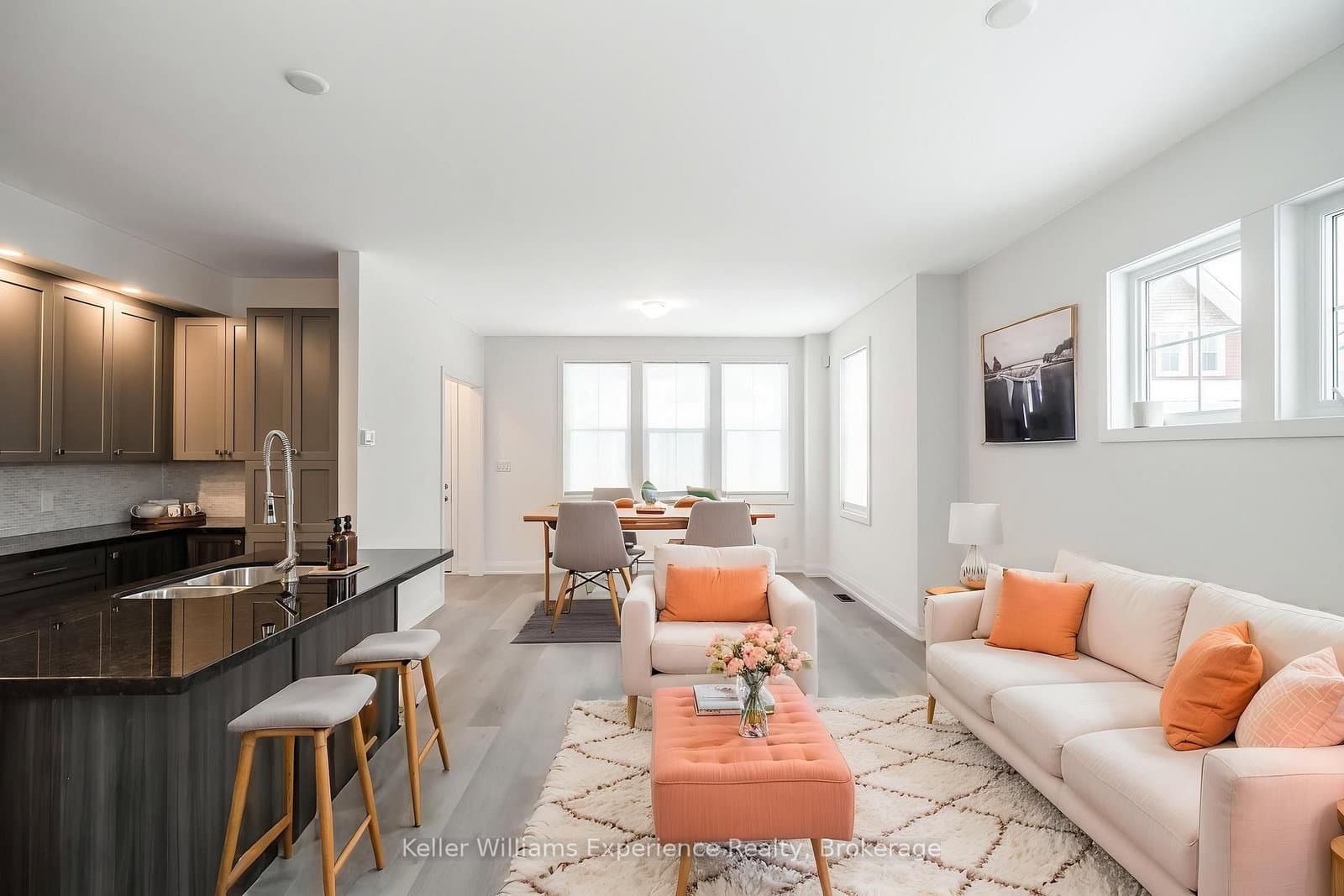 24 DANIELLE Crescent - Image 6