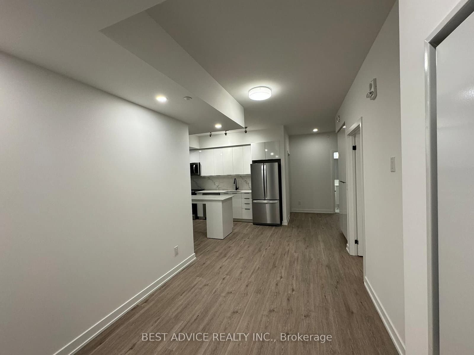 56 LAKESIDE Terrace, Unit 809 - Image 3
