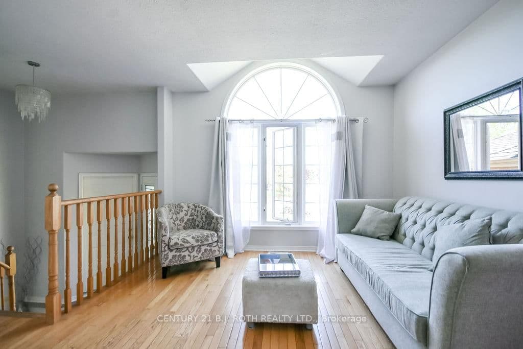 53 FOREST DALE Drive - Image 4