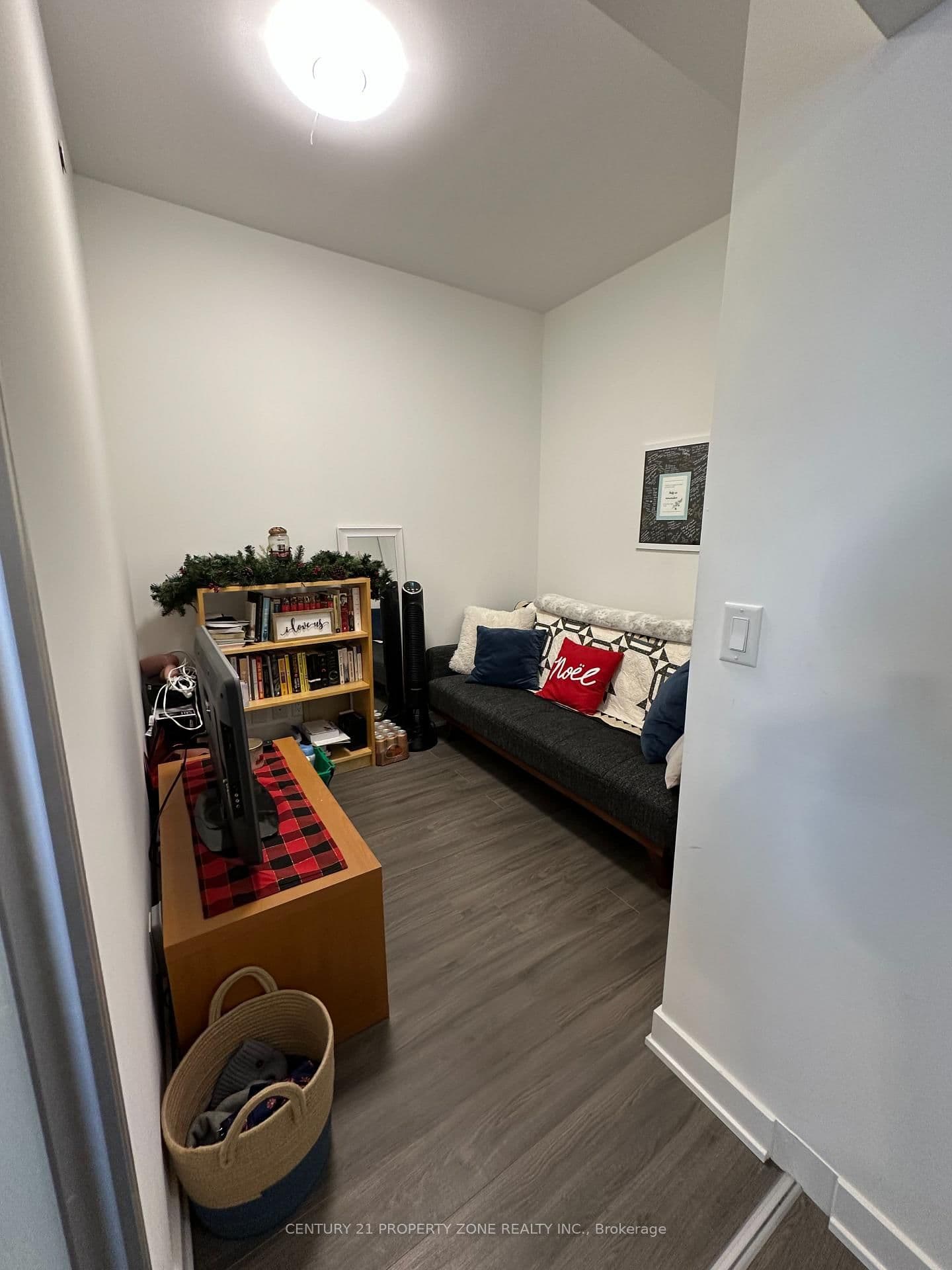 681 Yonge Street, Unit 322 - Image 6