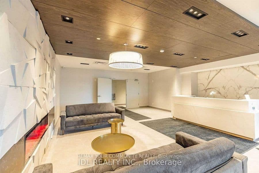 58 Lakeside Terrace, Unit 811 - Image 1