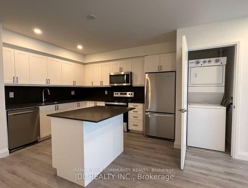 58 Lakeside Terrace, Unit 811 - Image 4