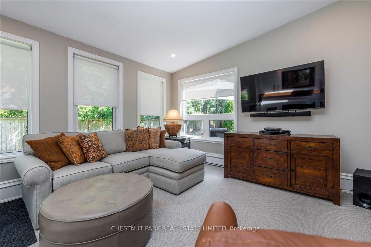 72 Burton Avenue - Image 4