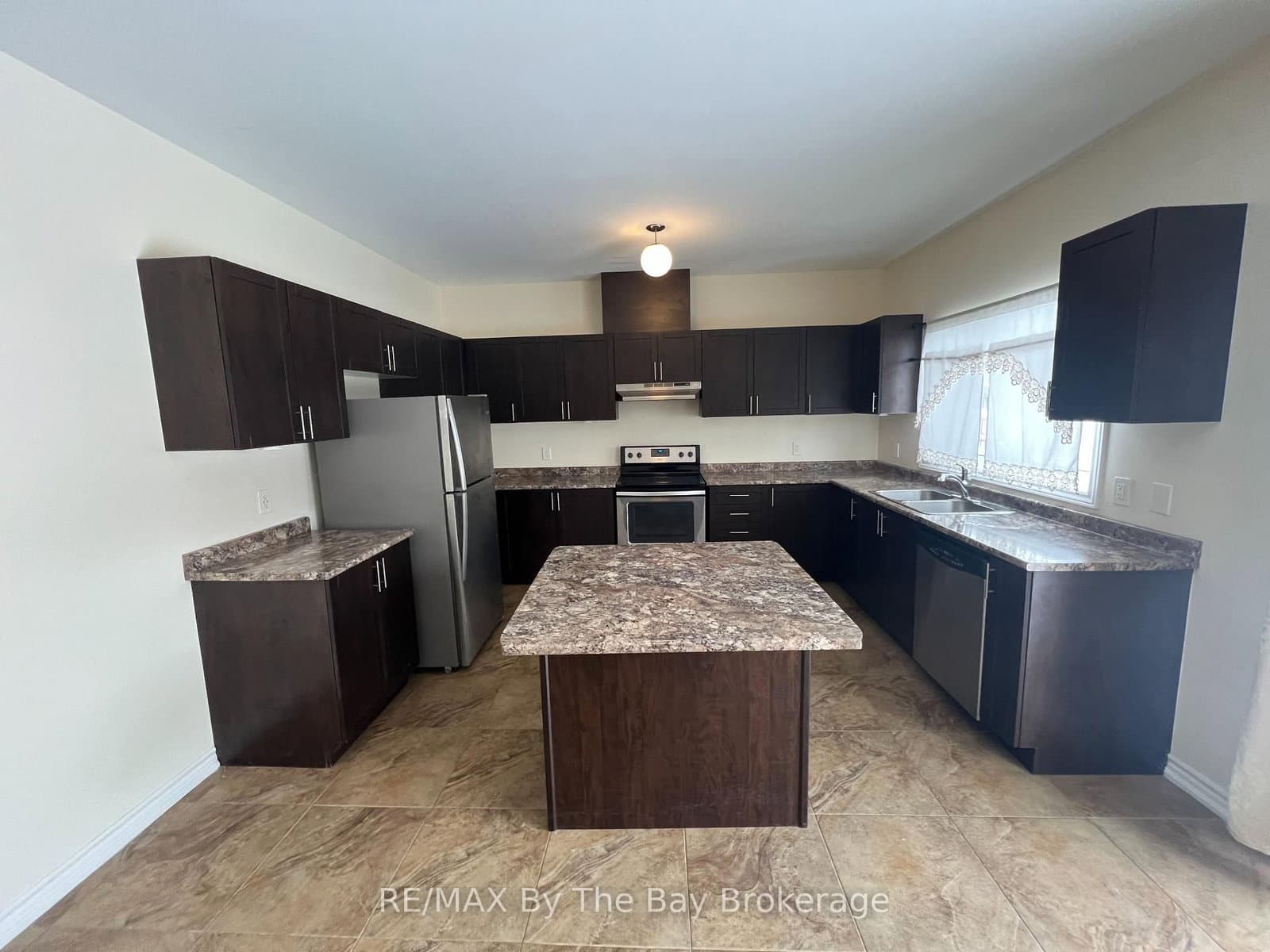 152 Allegra Drive - Image 4