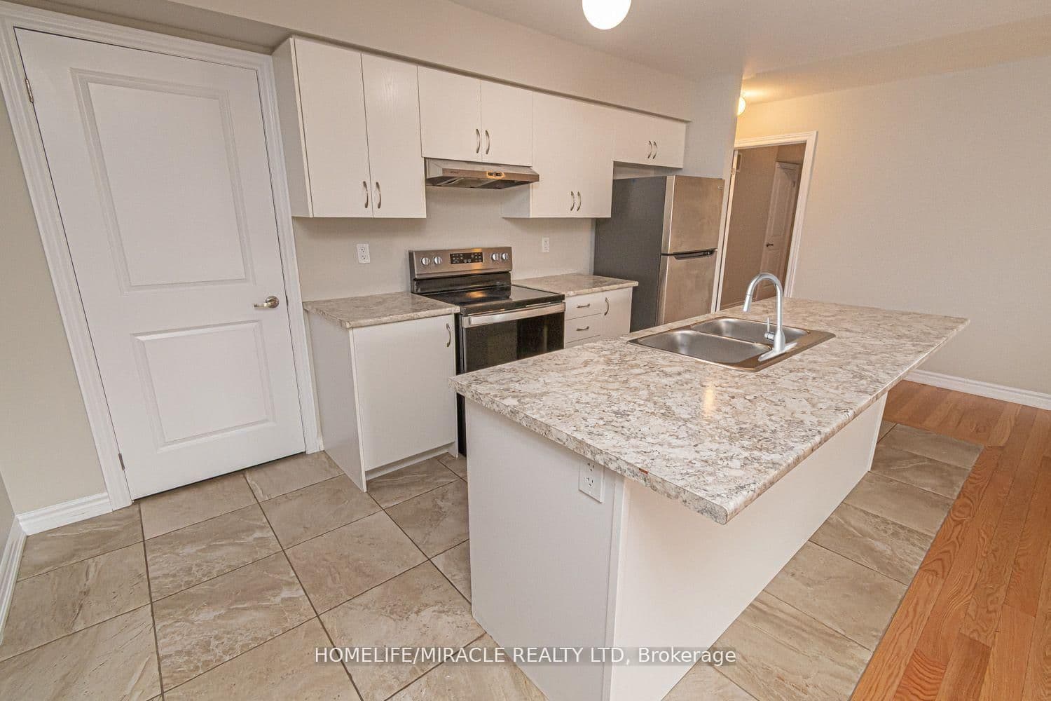 35 Bannister Road - Image 3