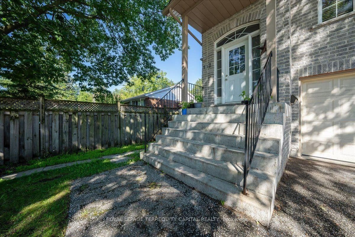 102 Henry Street - Image 2