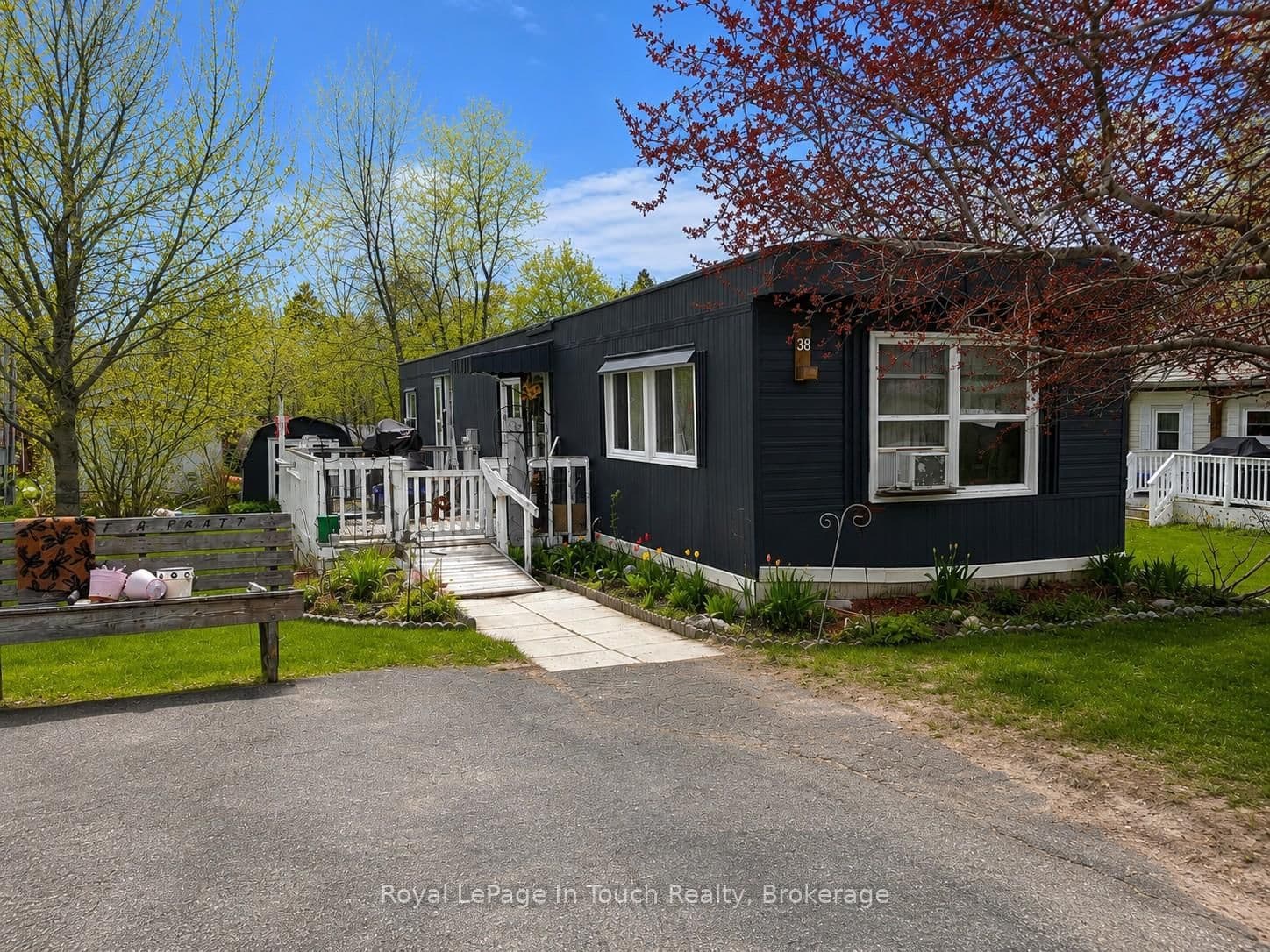 38 Northland Road - Image 1