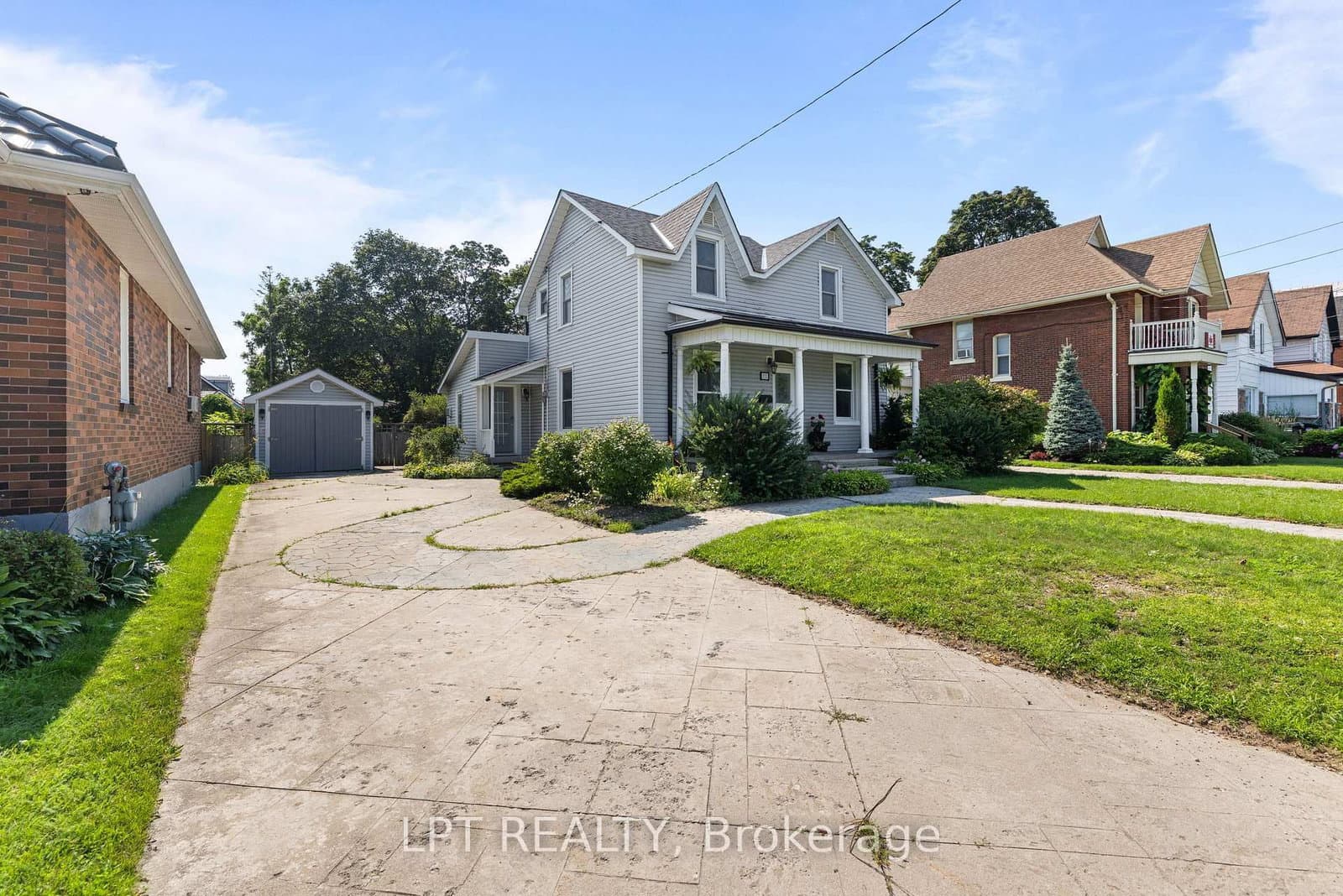 52 Parkside Drive E - Image 2