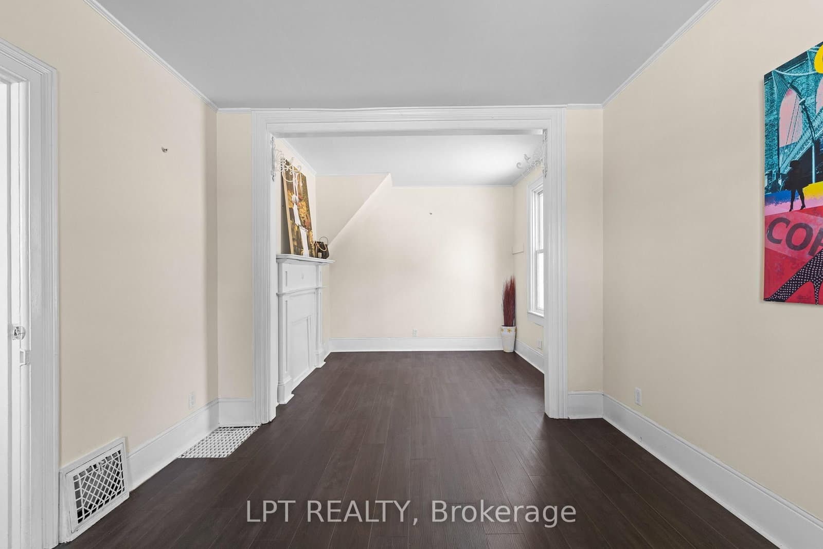 52 Parkside Drive E - Image 6
