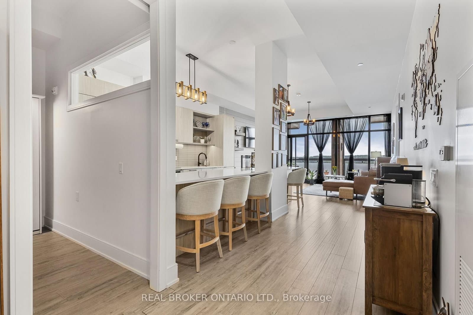 185 Dunlop Street E, Unit PH 3 - Image 4