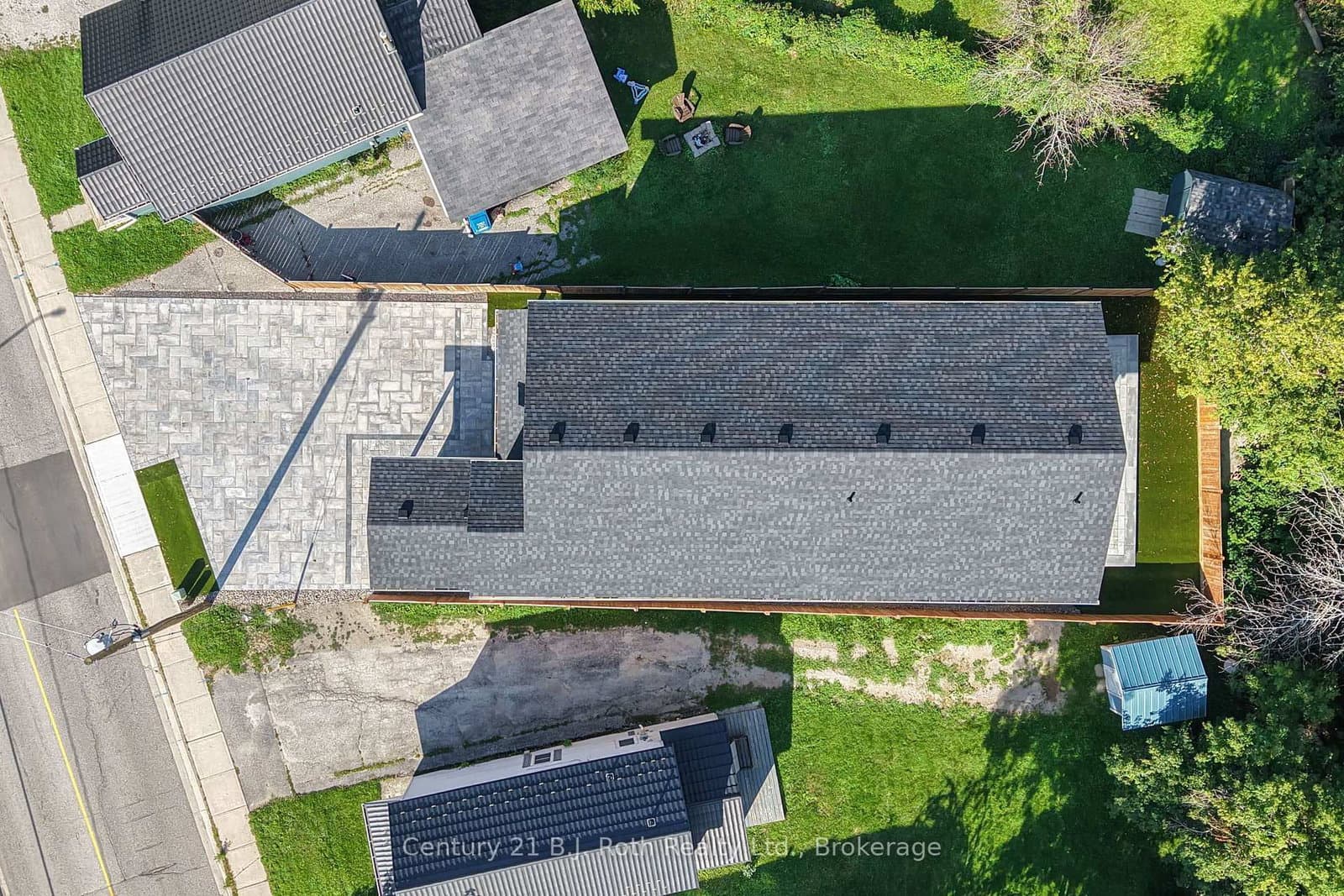 165 Barrie Road - Image 3