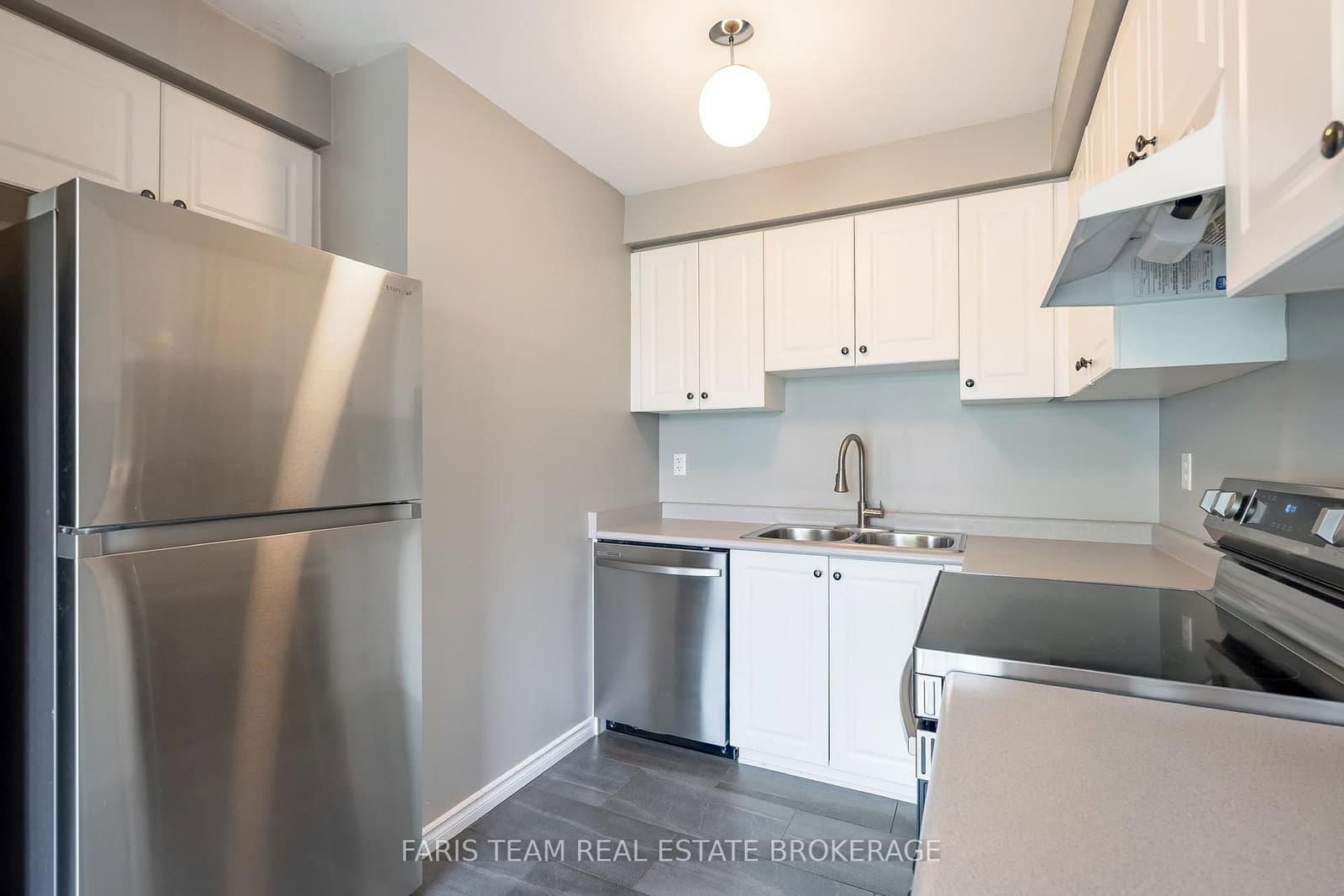 243 Ferndale Drive S, Unit 76 - Image 4