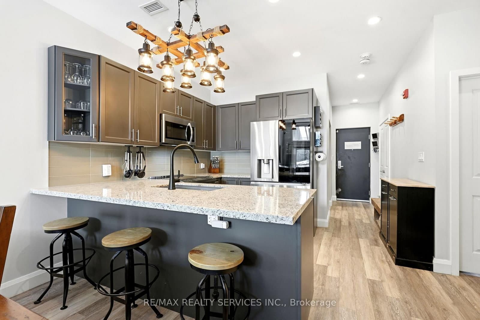 80 Horseshoe Boulevard, Unit 501 - Image 4