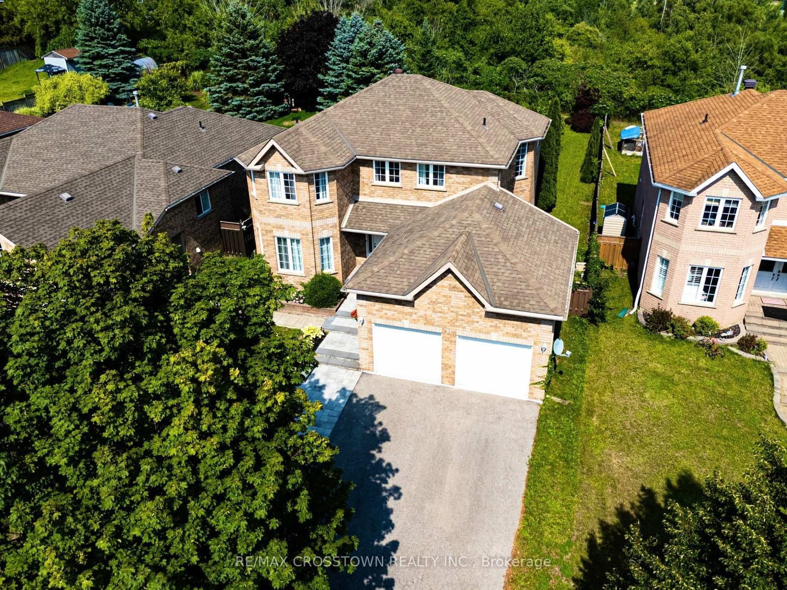 31 Logan Court - Image 2