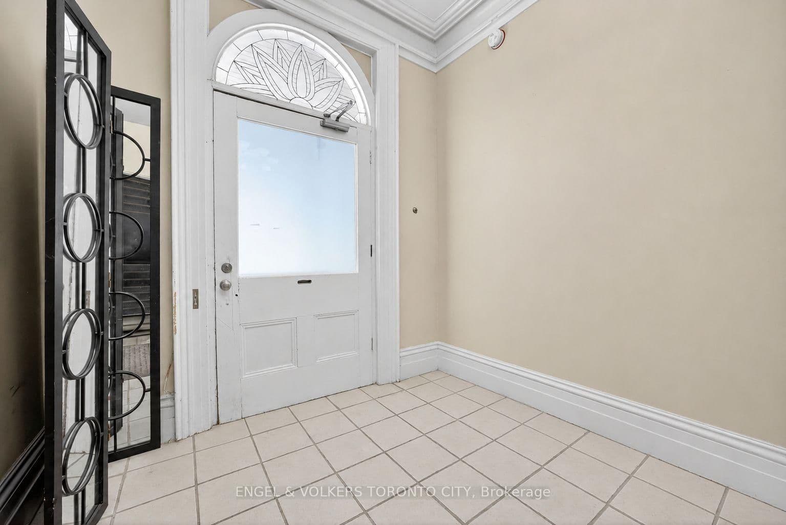 64 High Street - Image 4