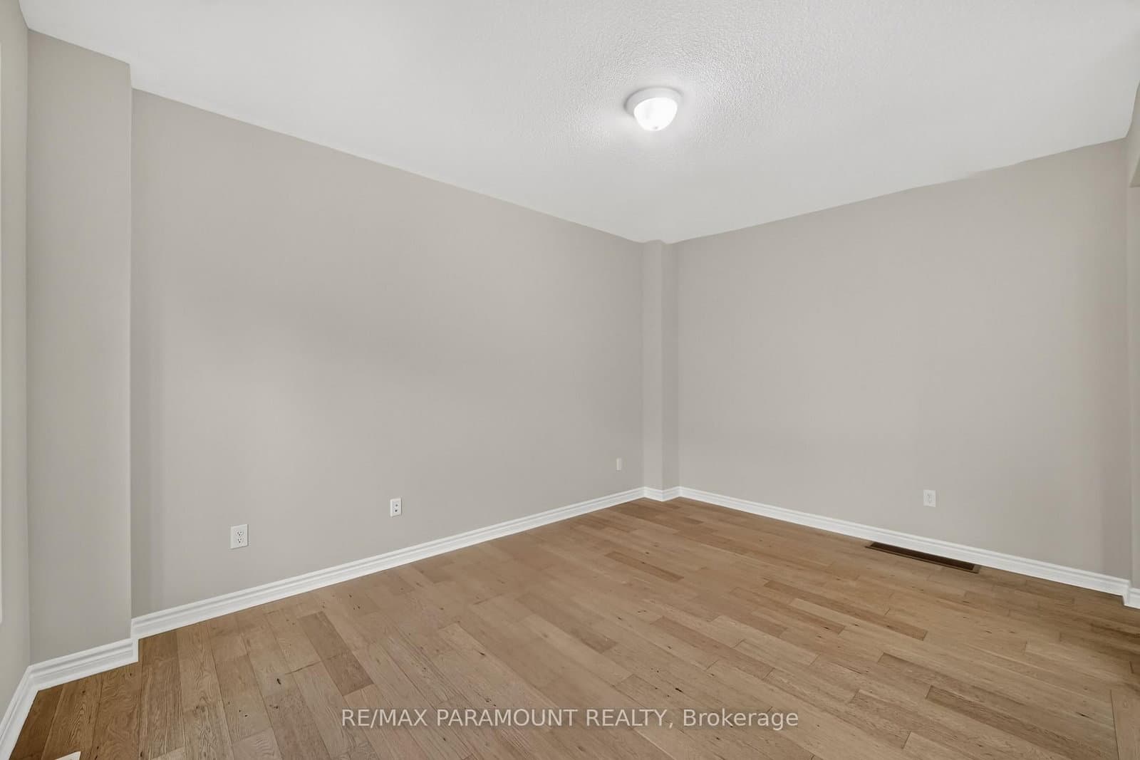 61 Tracey Lane - Image 6