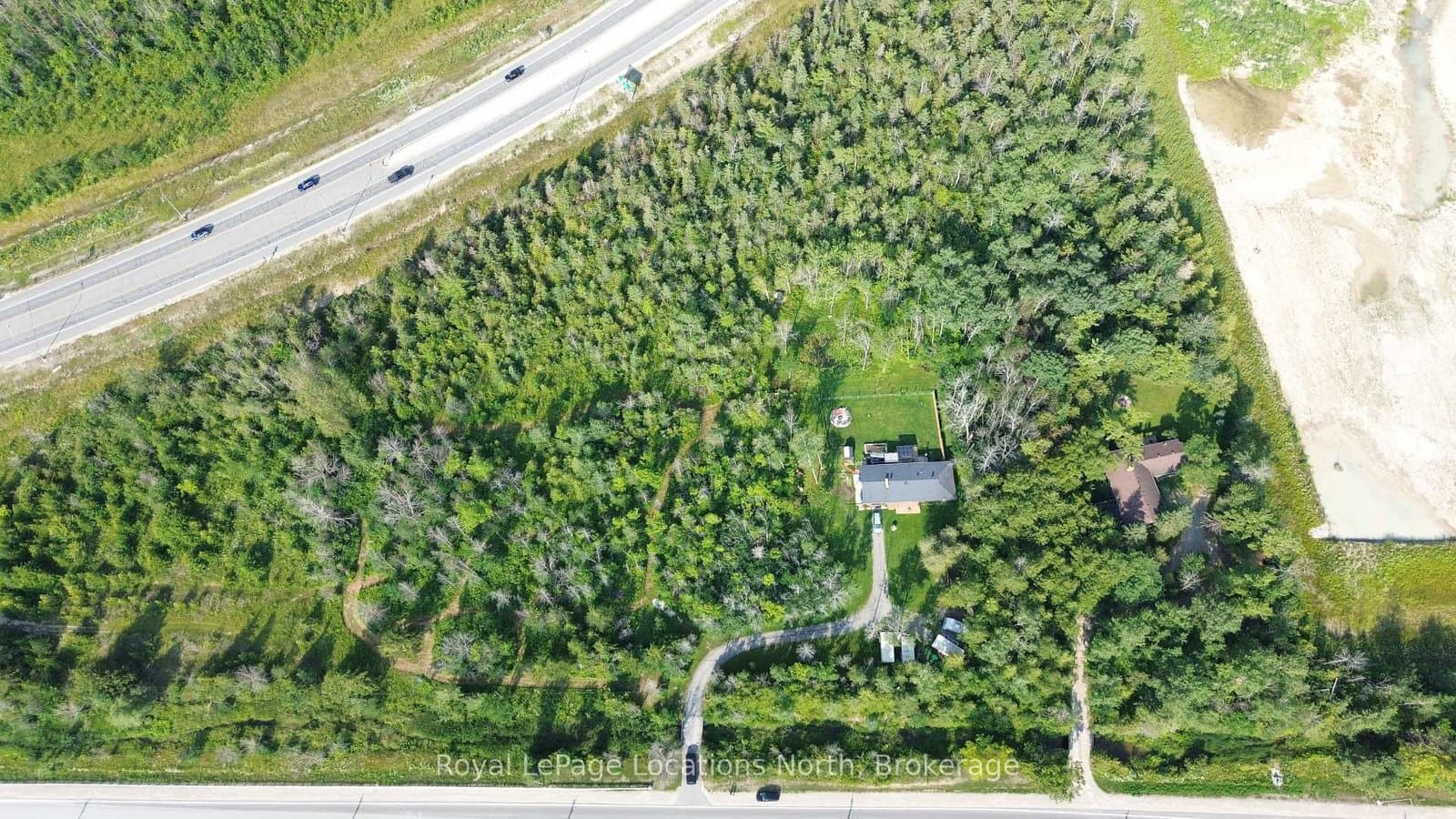 252 Lyons Court - Image 2