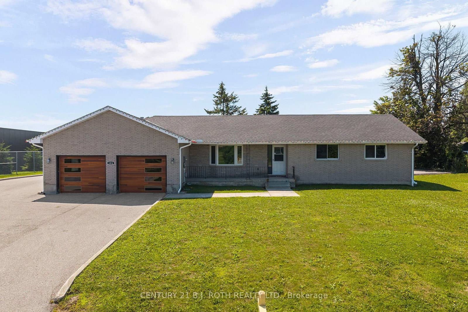 355 Mapleview Drive W - Image 2