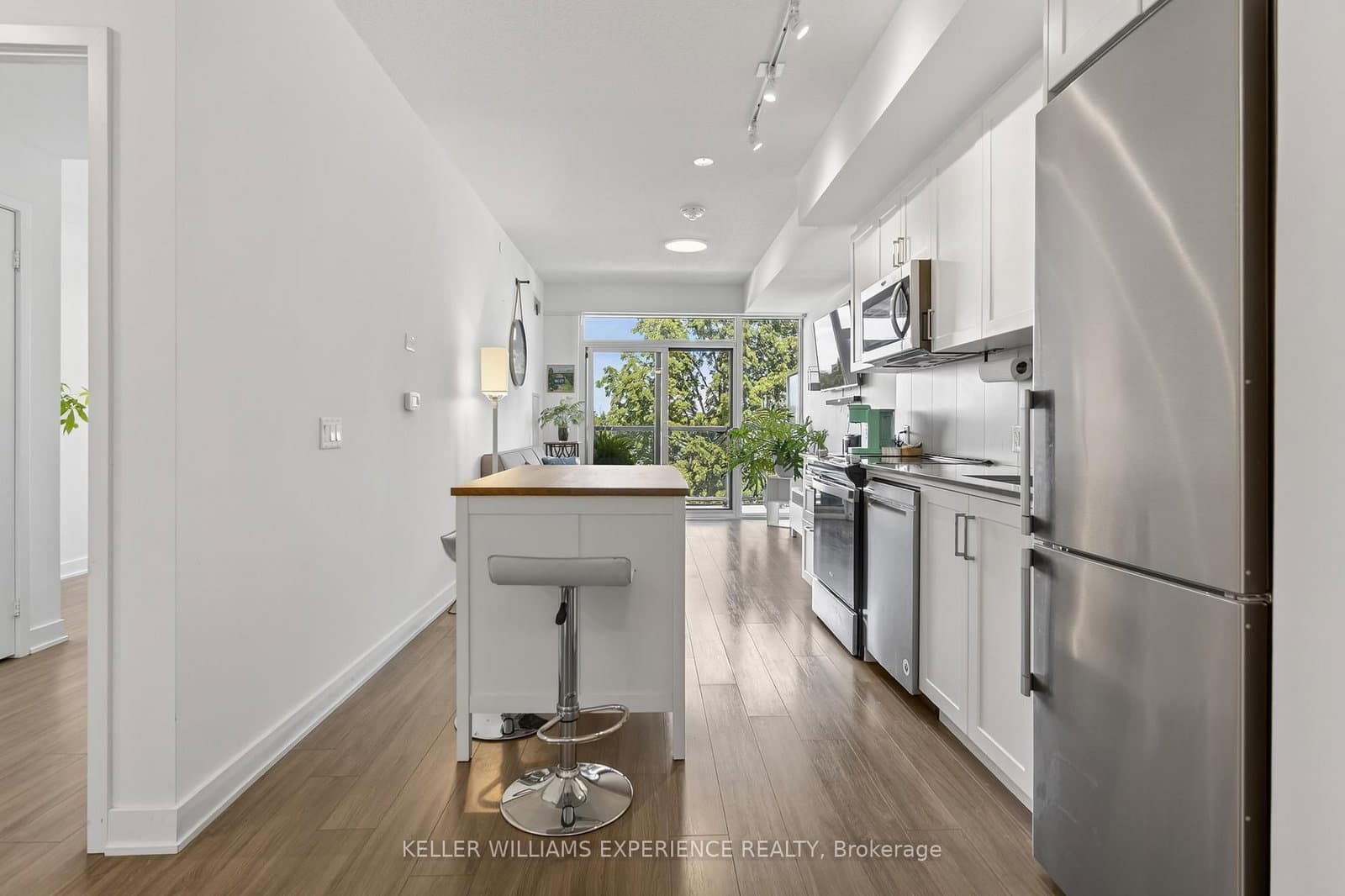 681 Yonge Street, Unit 328 - Image 6