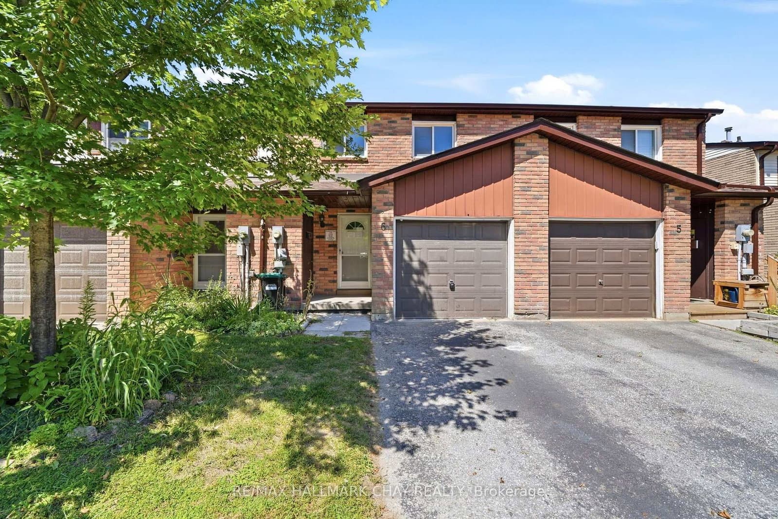 52 Adelaide Street, Unit 6 - Image 1