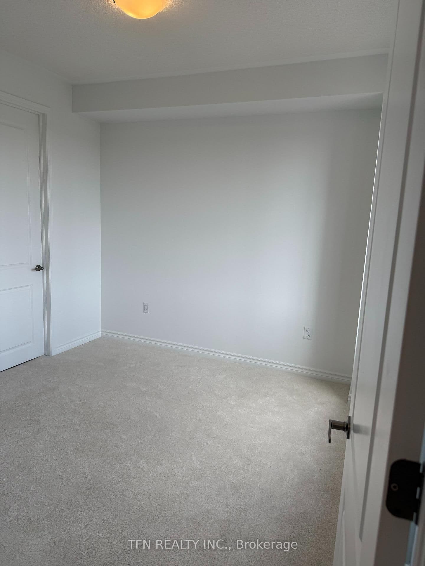 26 Pearen Lane N - Image 5
