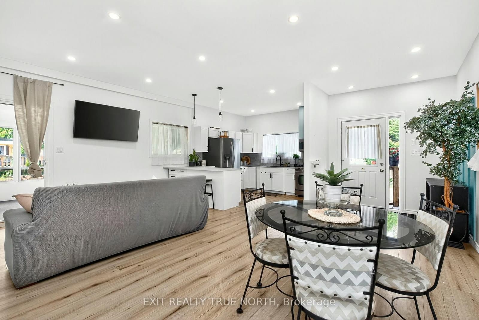 19 Vics Road - Image 4