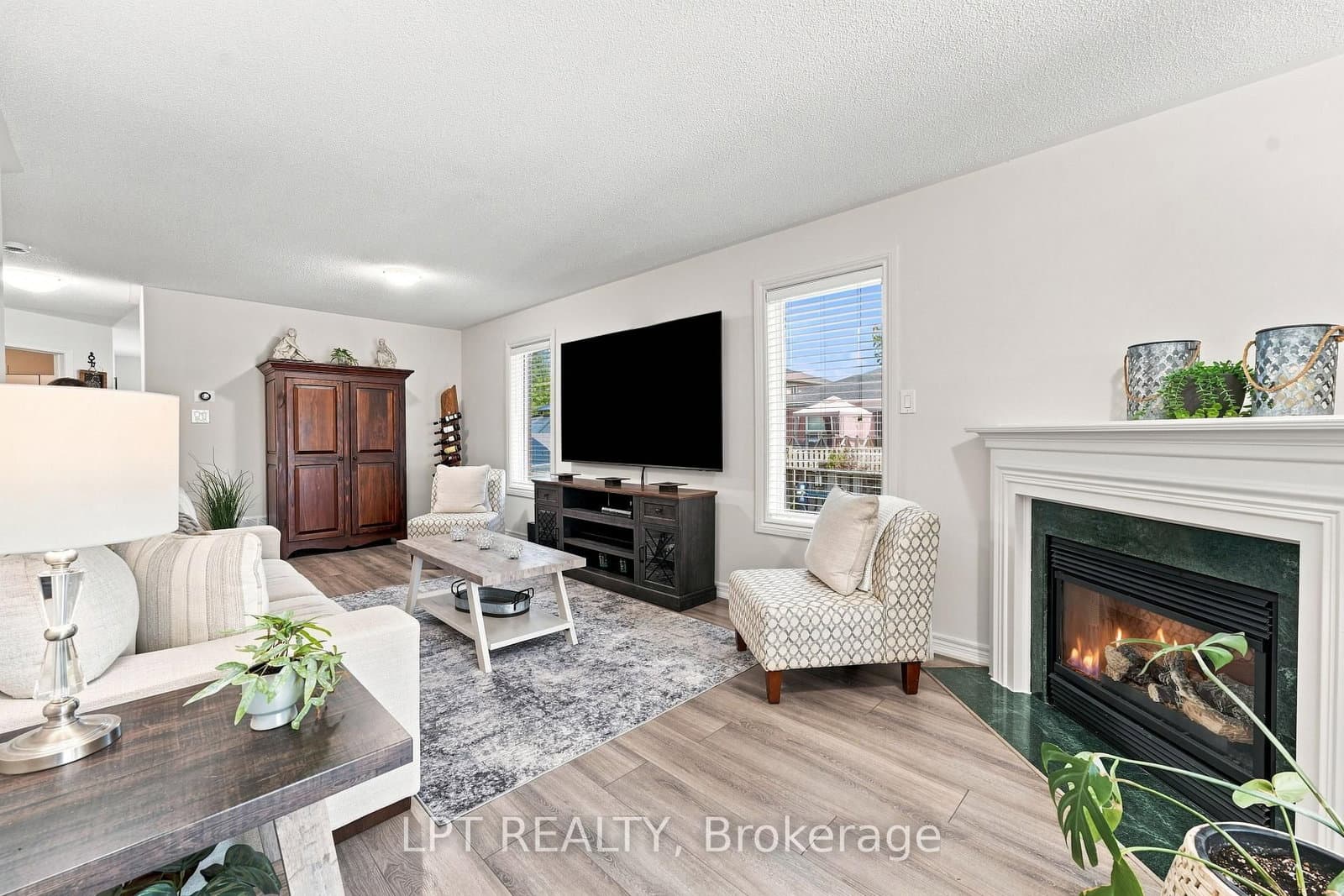 4 Lister Drive - Image 6
