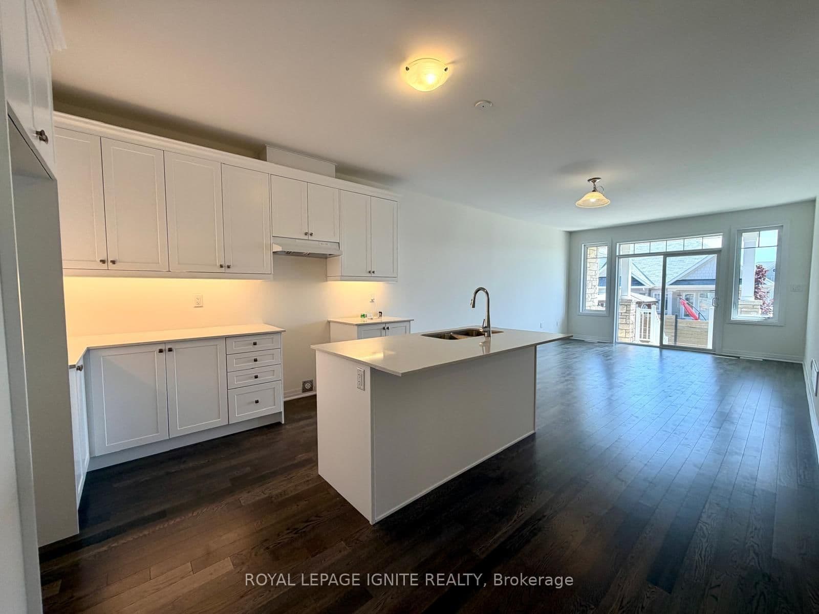 537 Hudson Crescent - Image 4