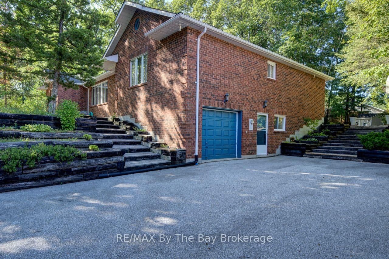 47 Birchwood Trail - Image 2