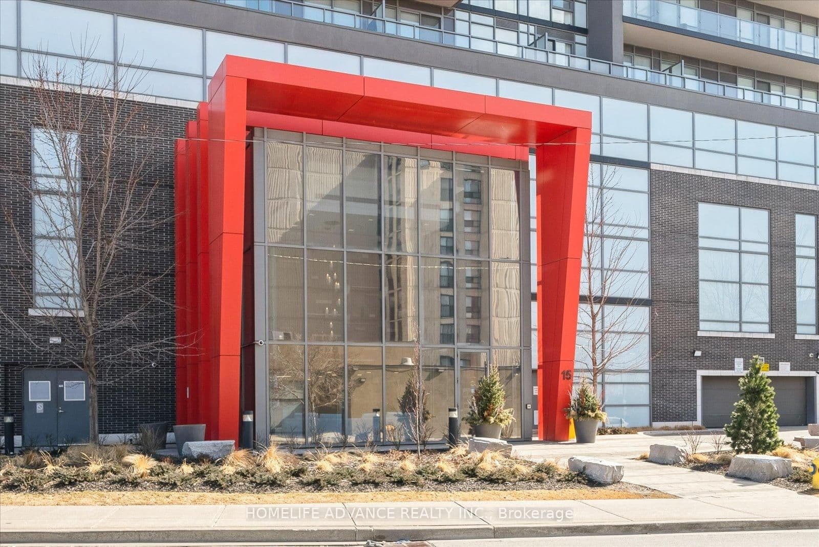 15 James Finlay Way, Unit 1117 - Image 2