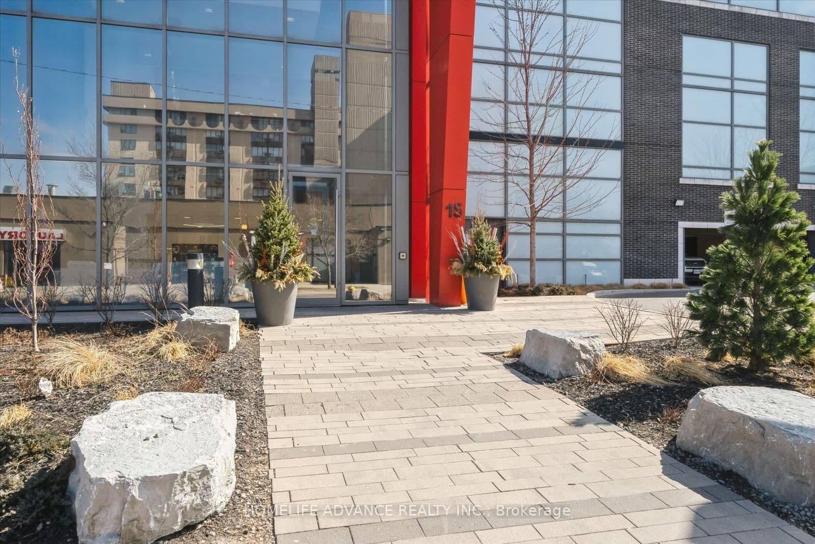 15 James Finlay Way, Unit 1117 - Image 3