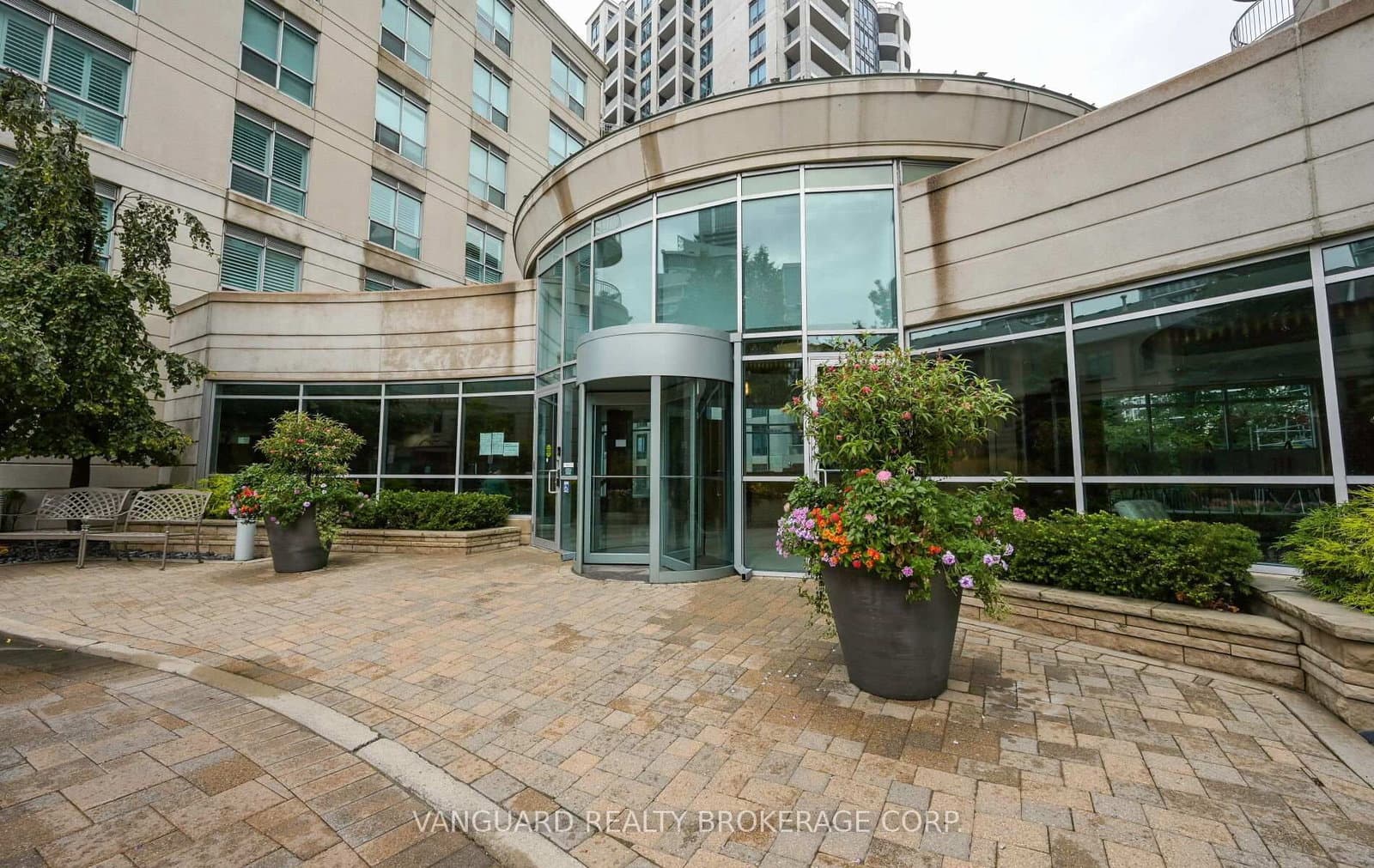 2111 Lake Shore Boulevard W, Unit 606 - Image 5