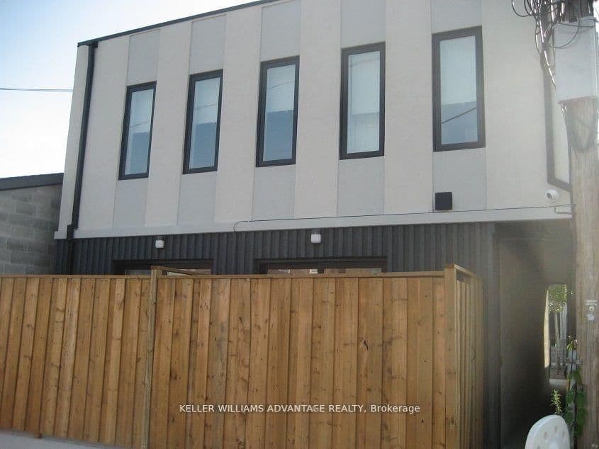 12 Batavia Avenue - Image 4