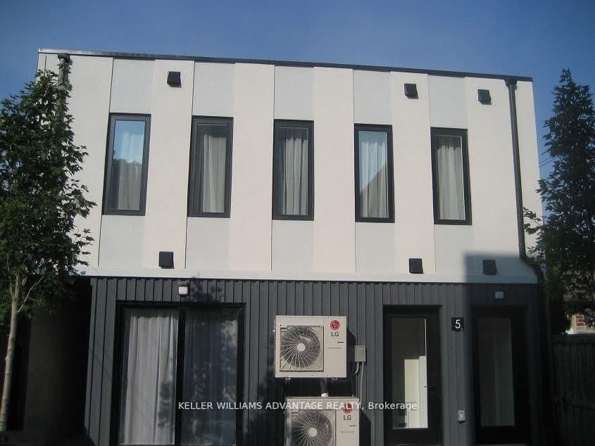 12 Batavia Avenue - Image 5