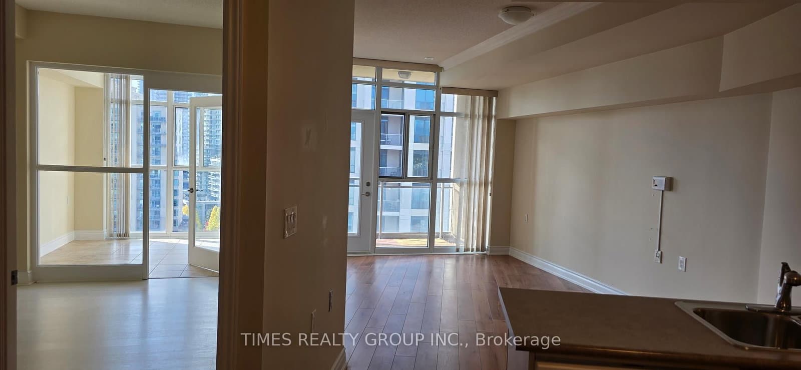 3 Marine Parade Drive, Unit 1705 - Image 3