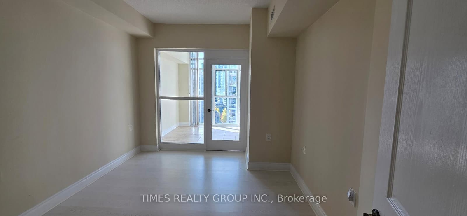 3 Marine Parade Drive, Unit 1705 - Image 5