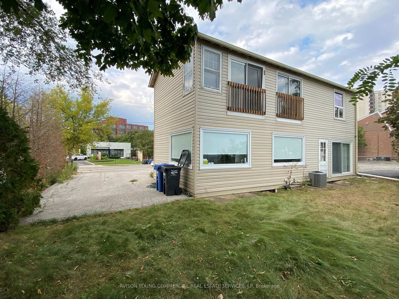 2108 Old Lakeshore Road - Image 3