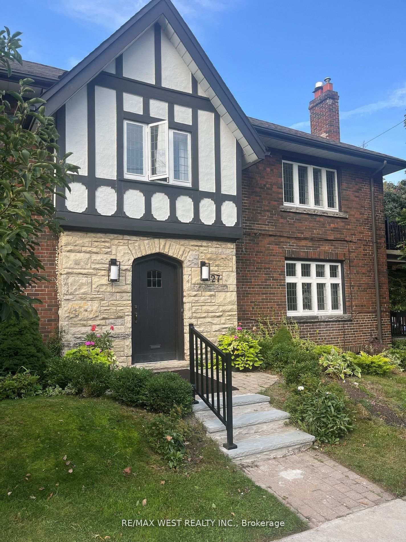 27 Oakview Avenue, Unit Bsmt - Image 1