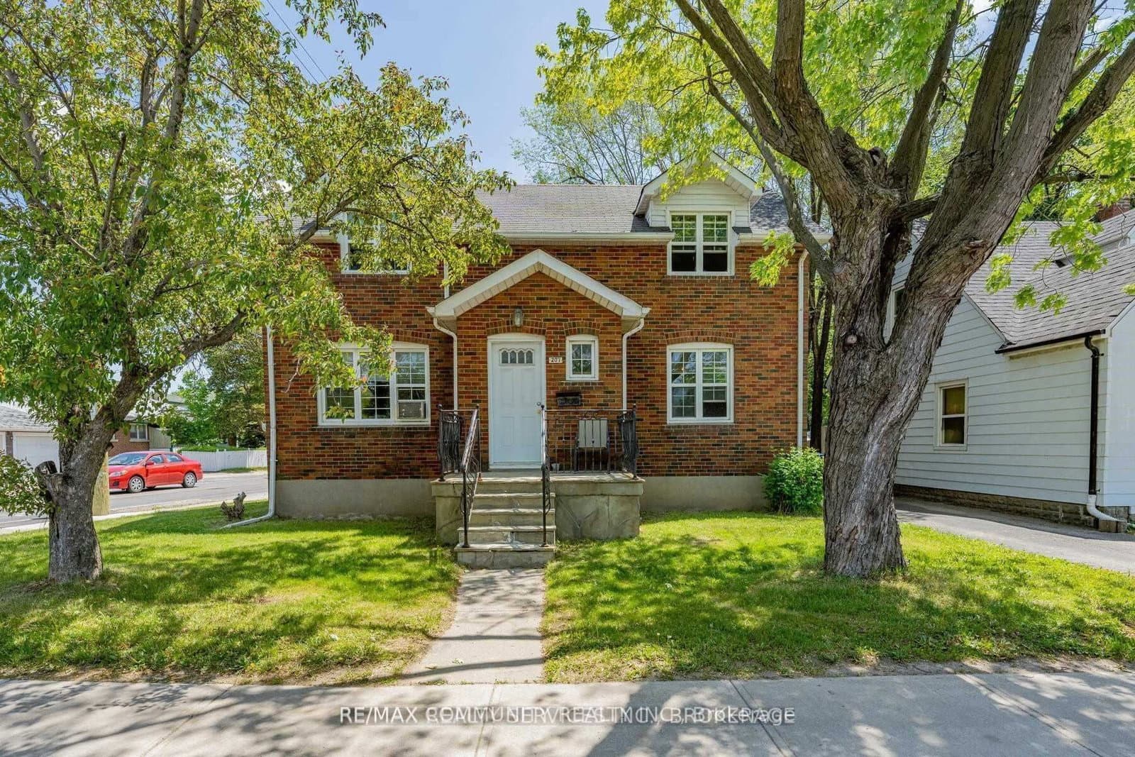 207 Queen Street W - Image 3
