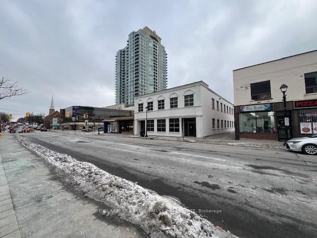 32 Queen Street W, Unit 201 - Image 3
