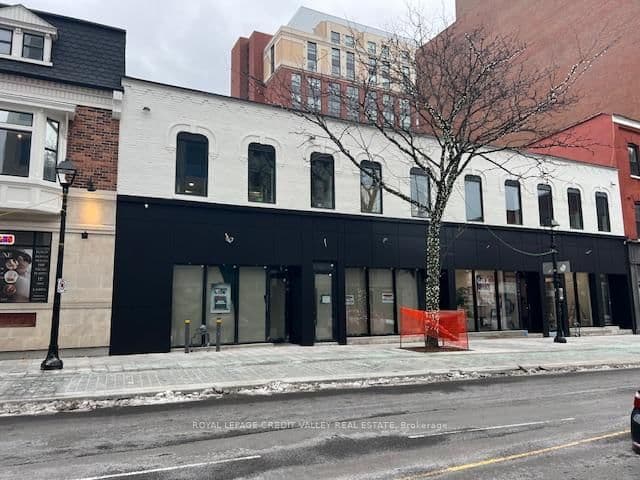 39 Queen Street E - Image 6